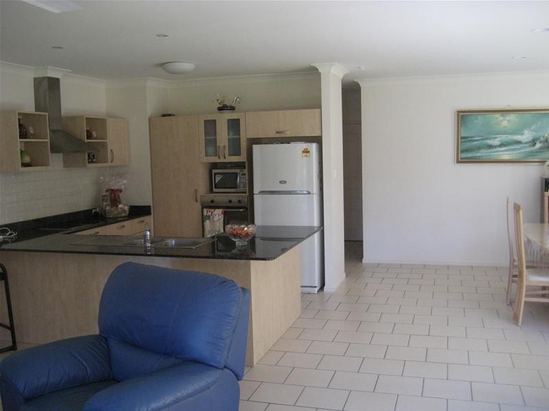 8 Redbud Place, Robina QLD 4226