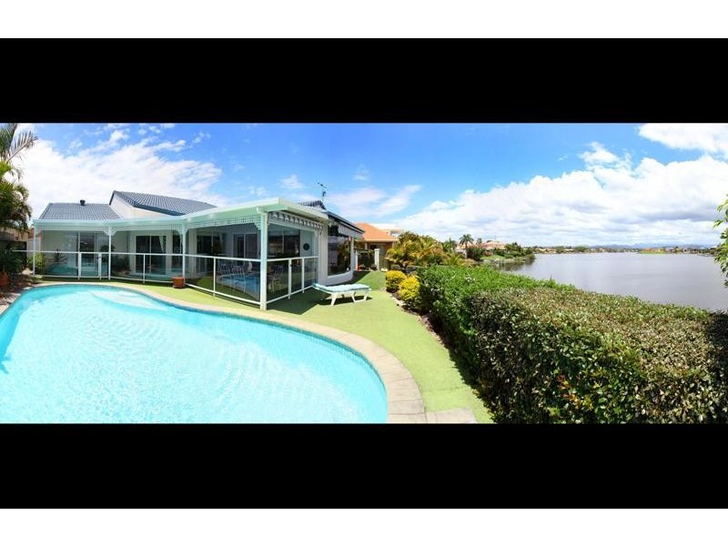 112 Port Jackson Boulevard, Clear Island Waters QLD 4226
