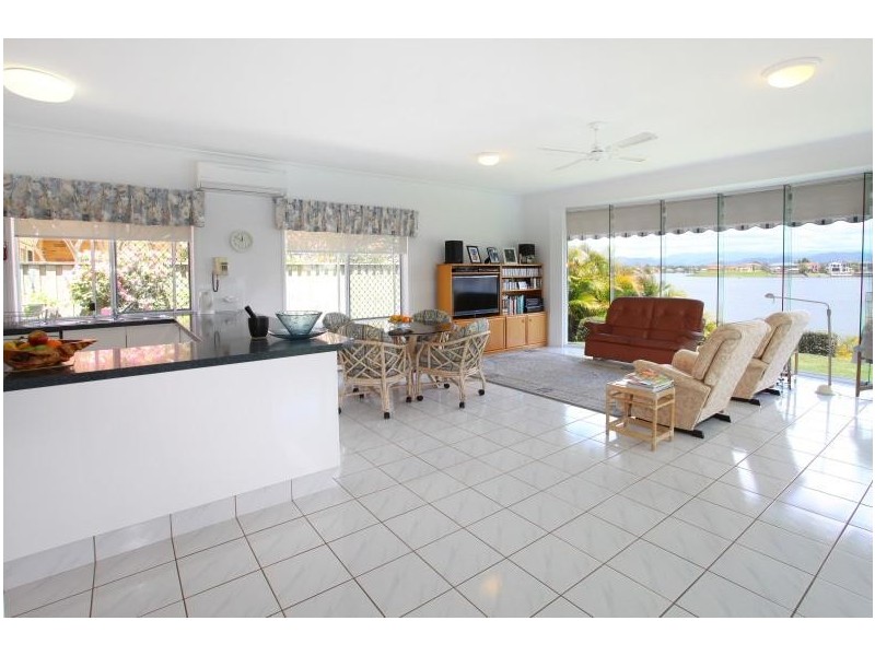 112 Port Jackson Boulevard, Clear Island Waters QLD 4226