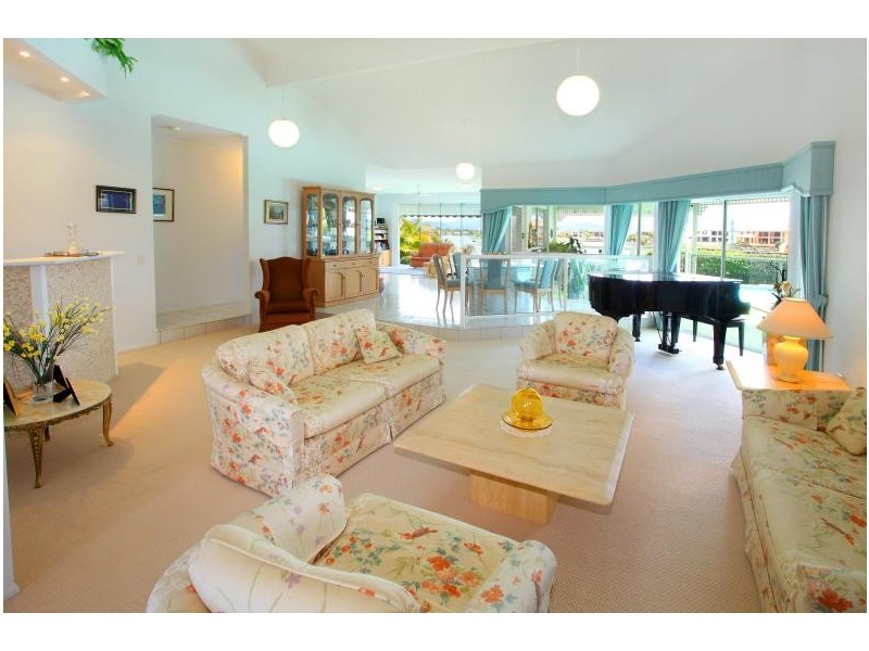 112 Port Jackson Boulevard, Clear Island Waters QLD 4226