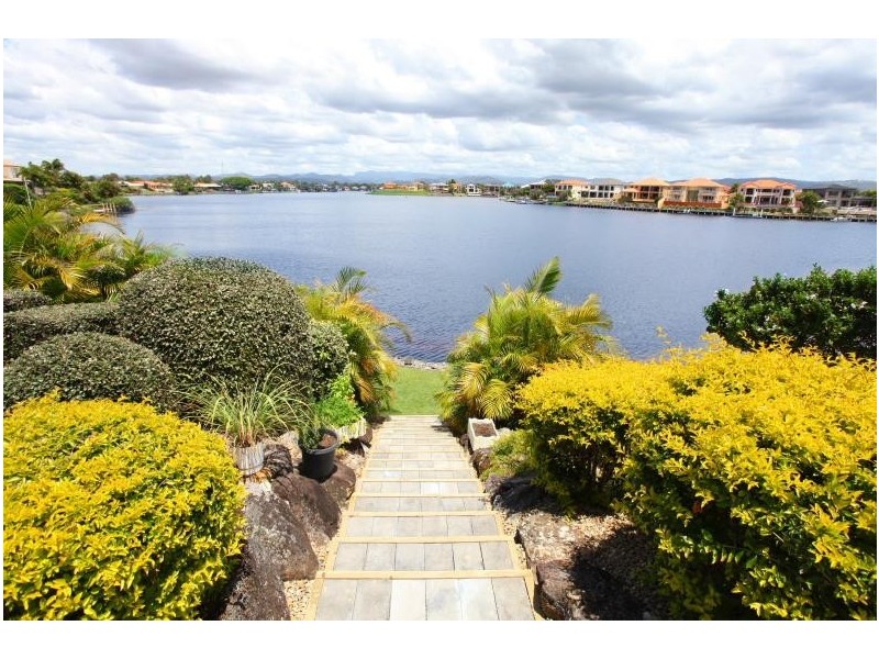 112 Port Jackson Boulevard, Clear Island Waters QLD 4226