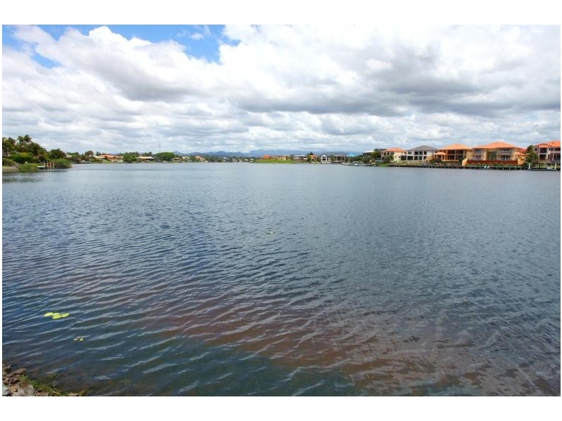 112 Port Jackson Boulevard, Clear Island Waters QLD 4226