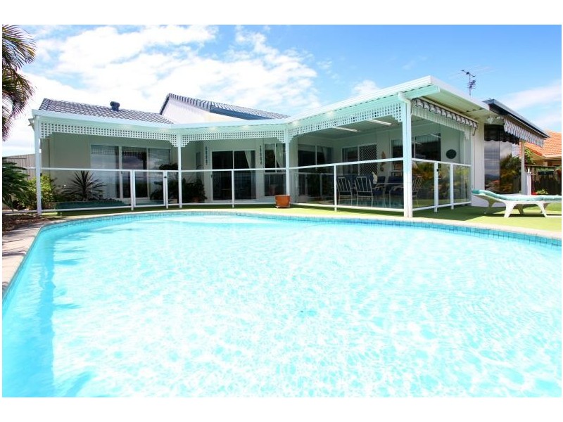 112 Port Jackson Boulevard, Clear Island Waters QLD 4226