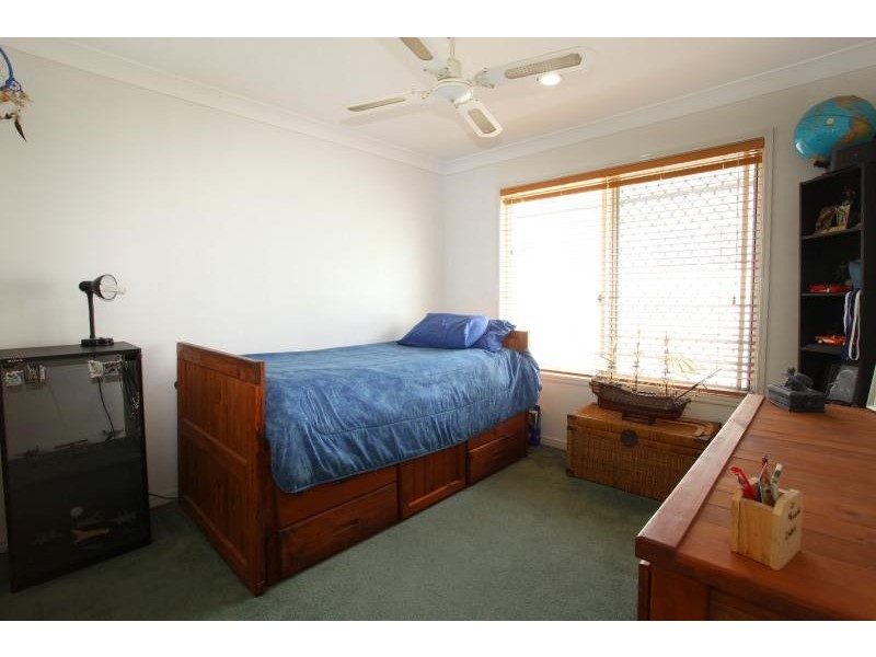 1 Curacao Place, Clear Island Waters QLD 4226