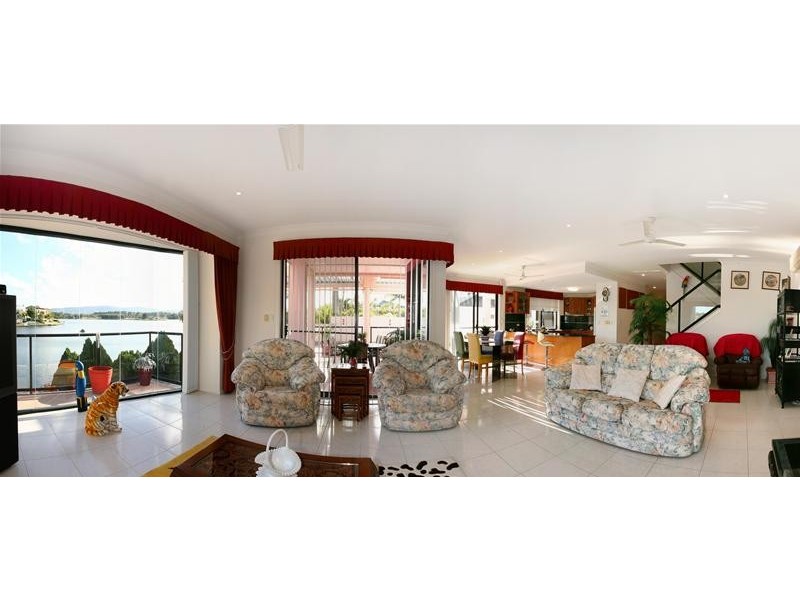 42A Montevideo Drive, Clear Island Waters QLD 4226