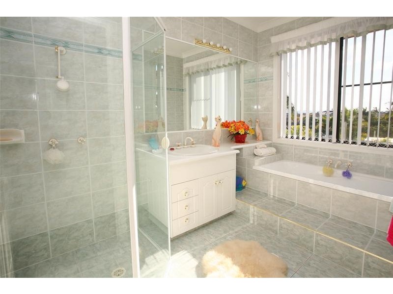 42A Montevideo Drive, Clear Island Waters QLD 4226