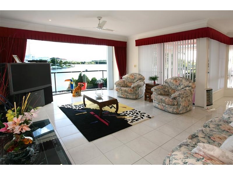 42A Montevideo Drive, Clear Island Waters QLD 4226