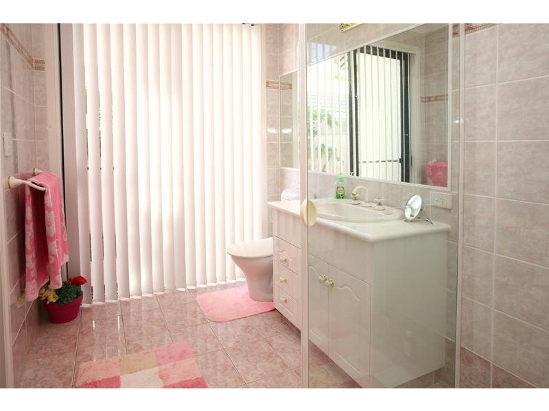 42A Montevideo Drive, Clear Island Waters QLD 4226