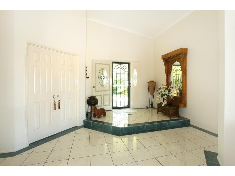 52 Montevideo Drive, Clear Island Waters QLD 4226