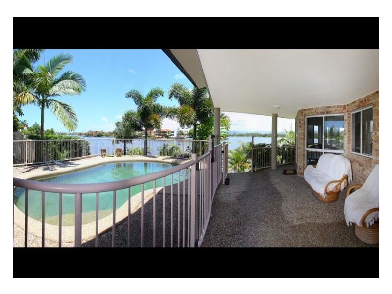52 Montevideo Drive, Clear Island Waters QLD 4226
