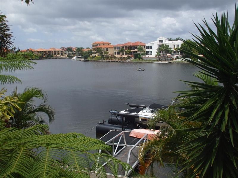 52 Montevideo Drive, Clear Island Waters QLD 4226