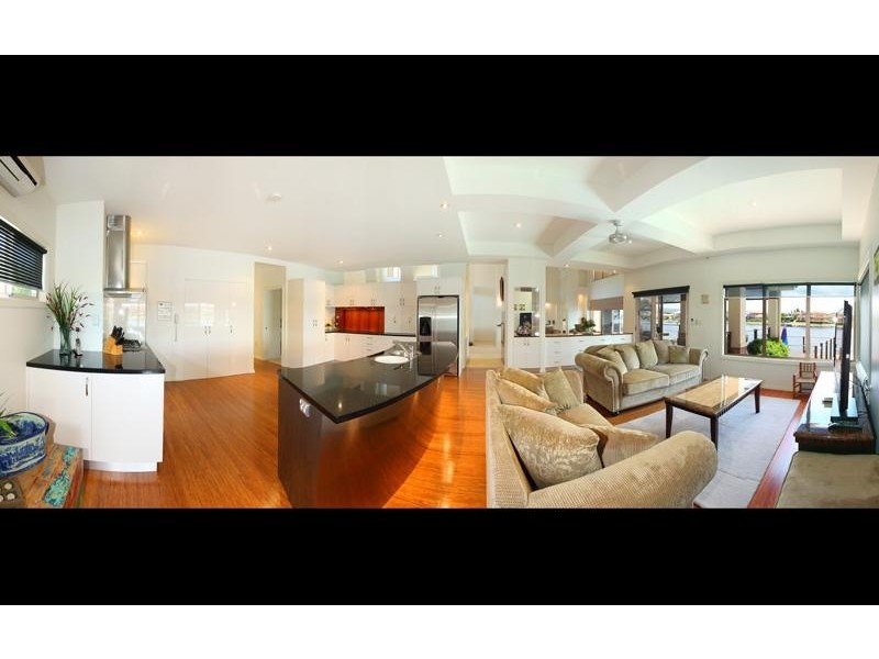 48 Port Jackson Boulevard, Clear Island Waters QLD 4226