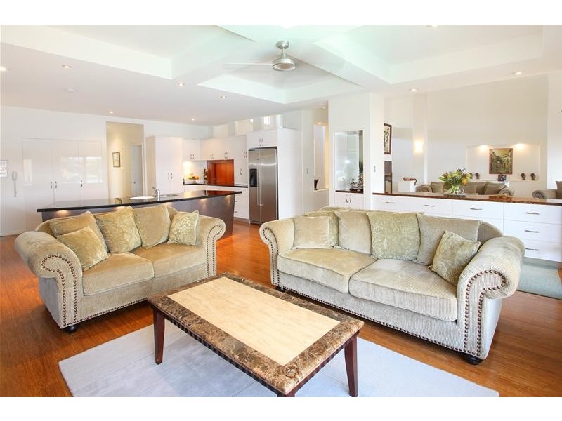48 Port Jackson Boulevard, Clear Island Waters QLD 4226