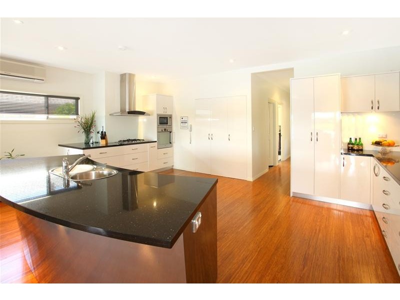 48 Port Jackson Boulevard, Clear Island Waters QLD 4226