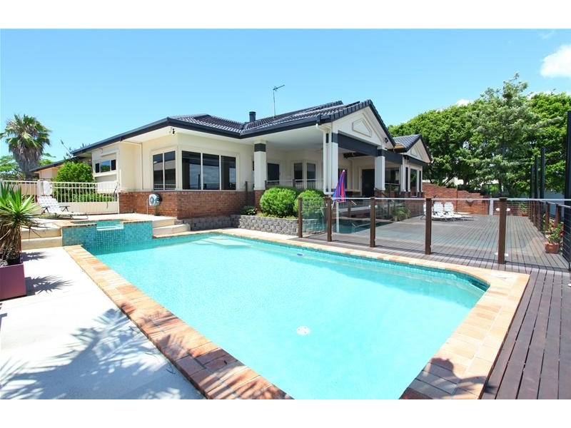 48 Port Jackson Boulevard, Clear Island Waters QLD 4226