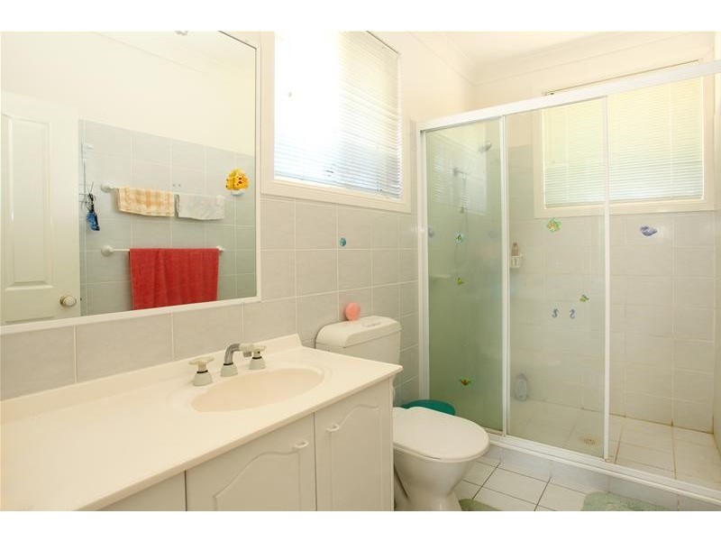 13 Montevideo Drive, Clear Island Waters QLD 4226