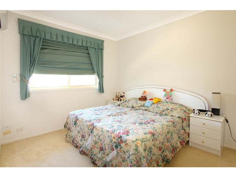 13 Montevideo Drive, Clear Island Waters QLD 4226