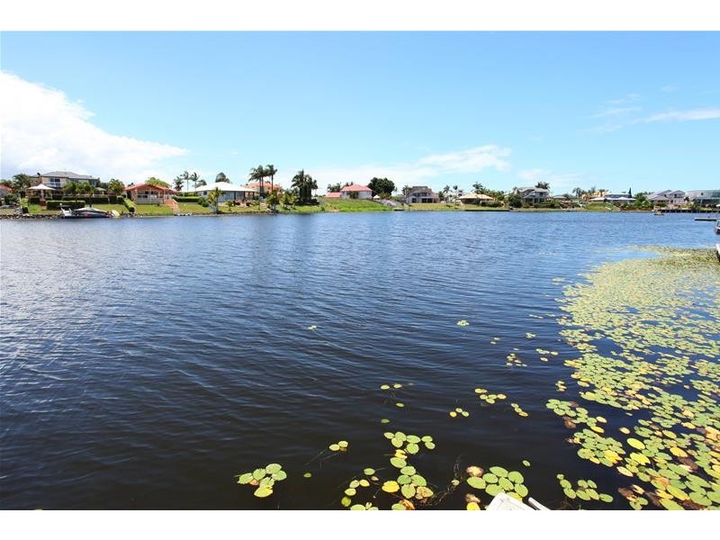 13 Montevideo Drive, Clear Island Waters QLD 4226