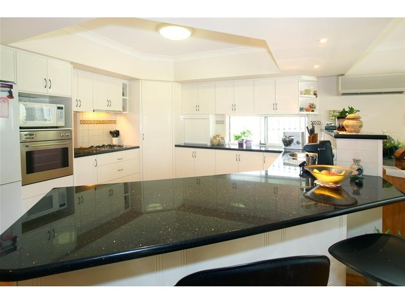 11 Mornington Terrace, Robina QLD 4226