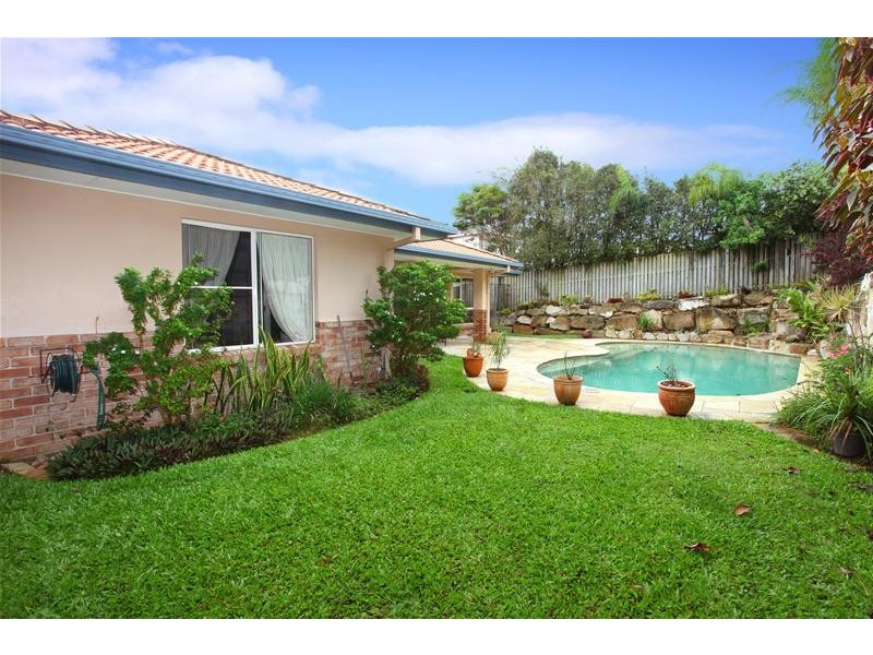 11 Mornington Terrace, Robina QLD 4226