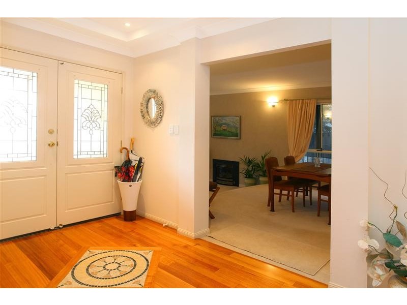 11 Mornington Terrace, Robina QLD 4226