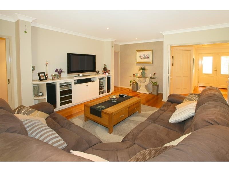 11 Mornington Terrace, Robina QLD 4226