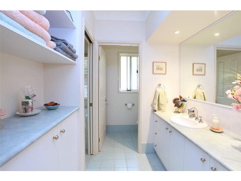 11 Mornington Terrace, Robina QLD 4226