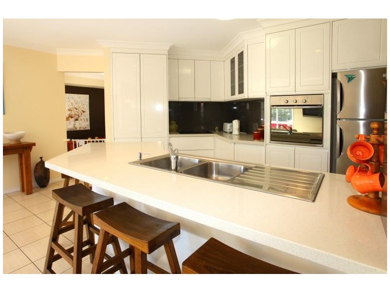 1 Kuranda Drive, Robina QLD 4226