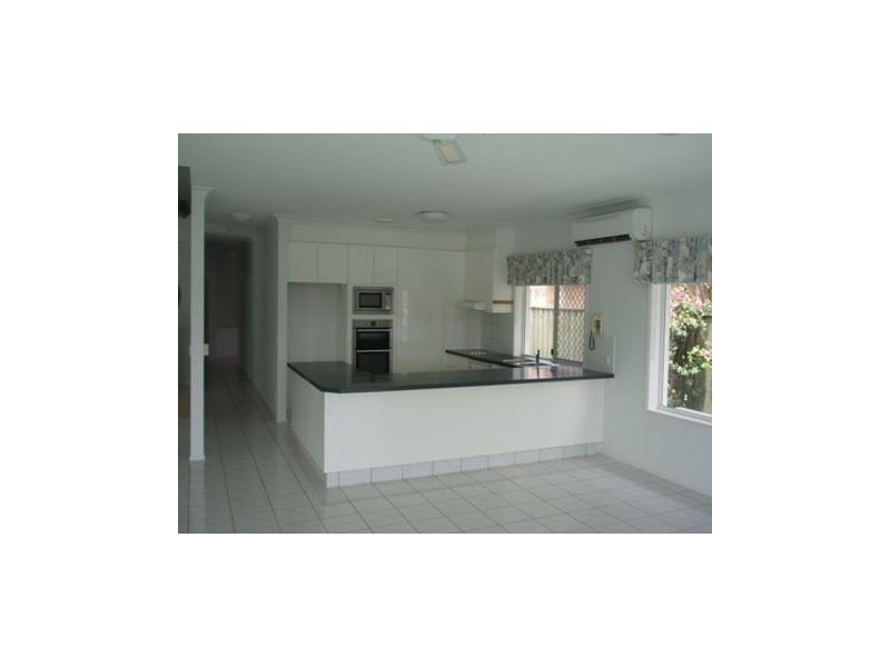 112 Port Jackson Boulevard, Clear Island Waters QLD 4226