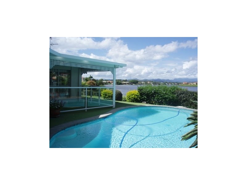 112 Port Jackson Boulevard, Clear Island Waters QLD 4226
