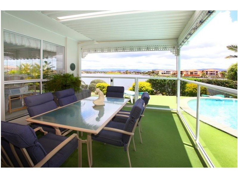 112 Port Jackson Boulevard, Clear Island Waters QLD 4226