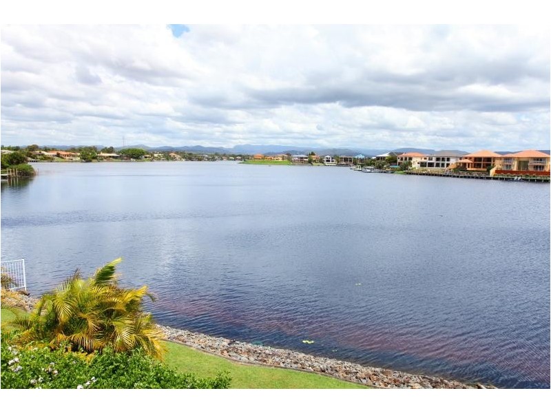 112 Port Jackson Boulevard, Clear Island Waters QLD 4226