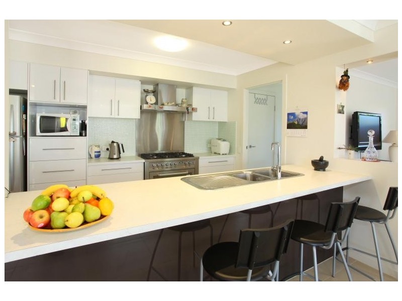 9 Oxford Court, Robina QLD 4226