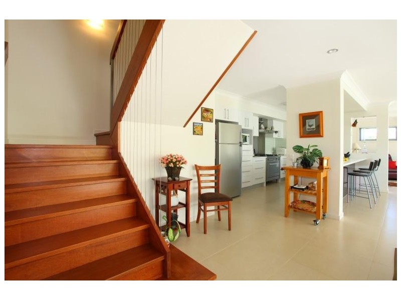 9 Oxford Court, Robina QLD 4226