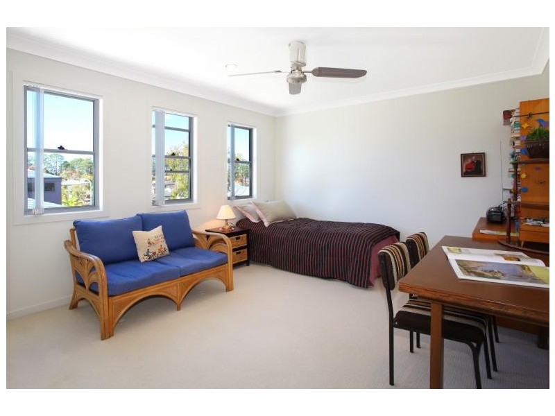 9 Oxford Court, Robina QLD 4226