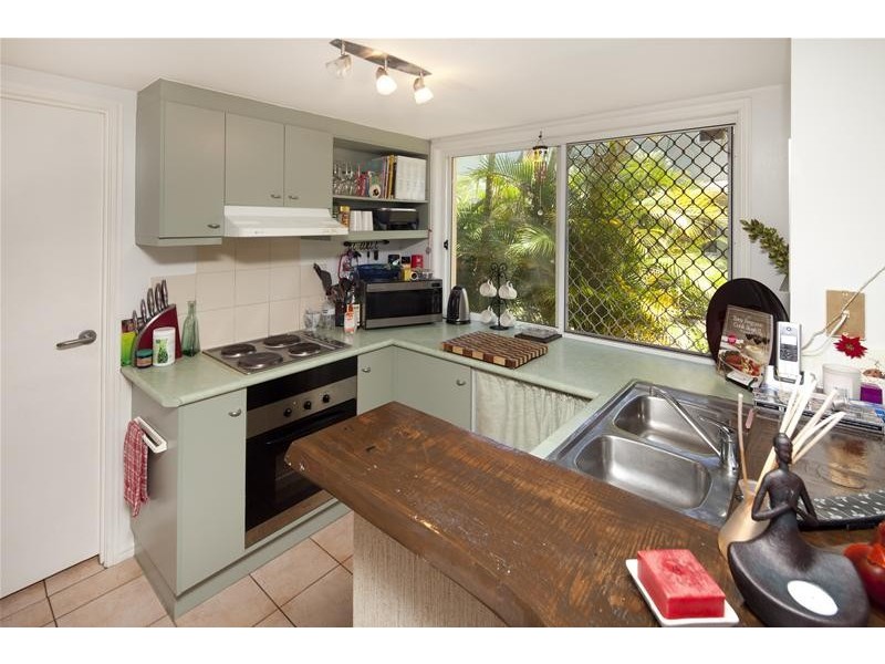 209/215 Cottesloe Drive, Mermaid Waters QLD 4218