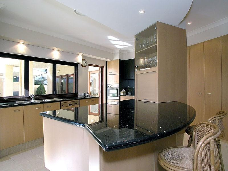 3 Ipsley Drive, Broadbeach Waters QLD 4218