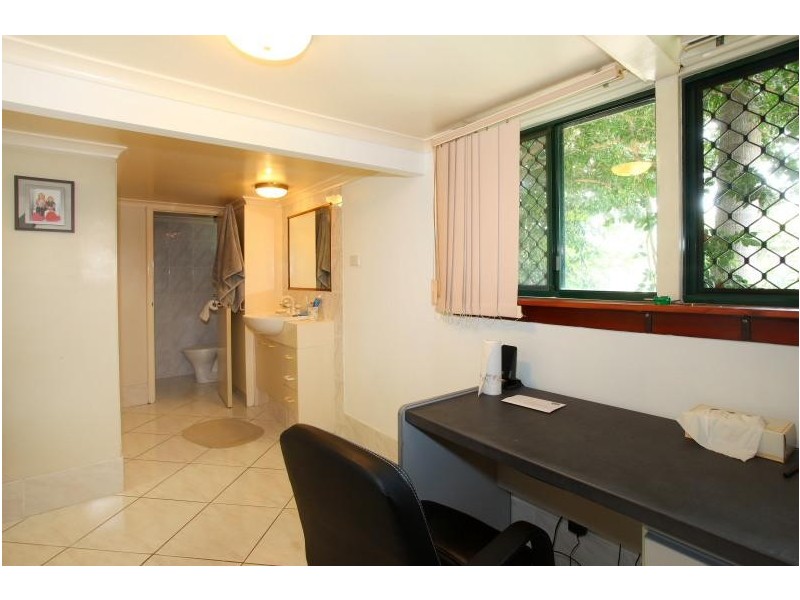 24 Key West, Broadbeach Waters QLD 4218