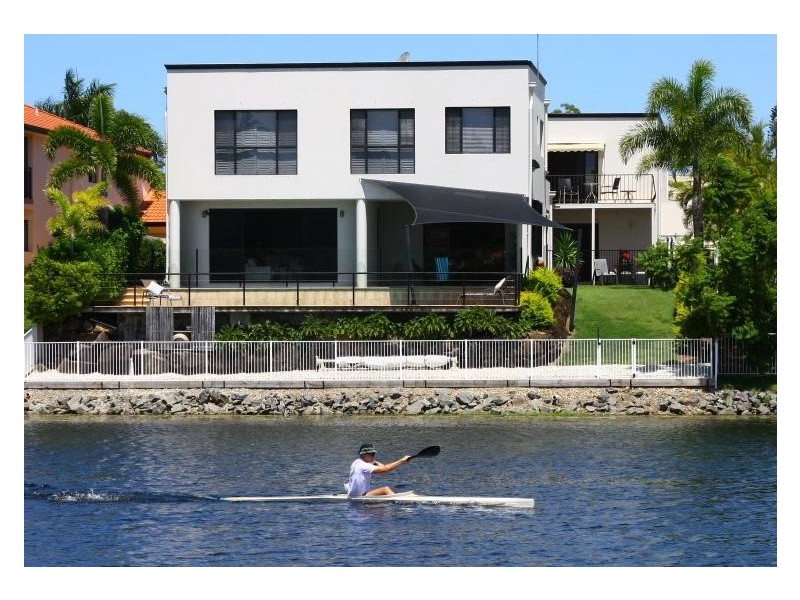 9 Malvern Place, Robina QLD 4226