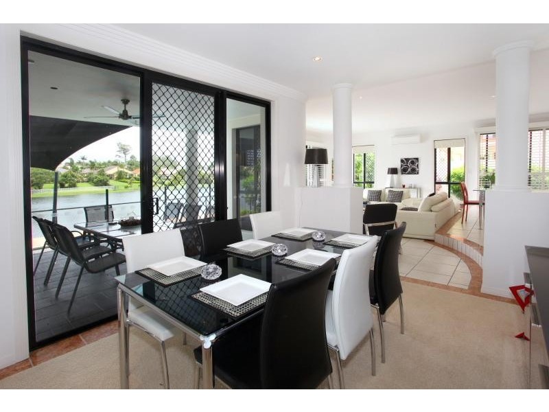 9 Malvern Place, Robina QLD 4226