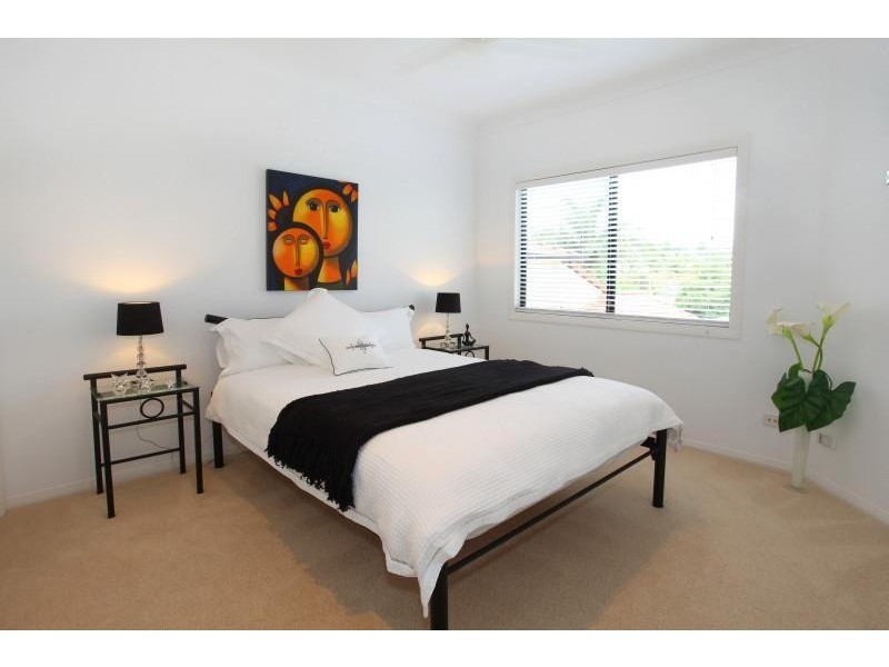 9 Malvern Place, Robina QLD 4226