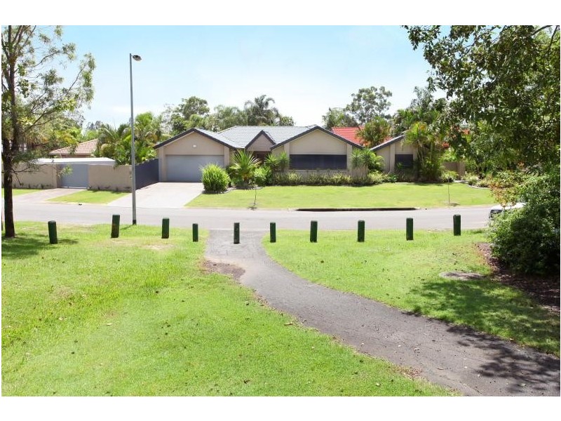 10 Vaucluse Place, Robina QLD 4226