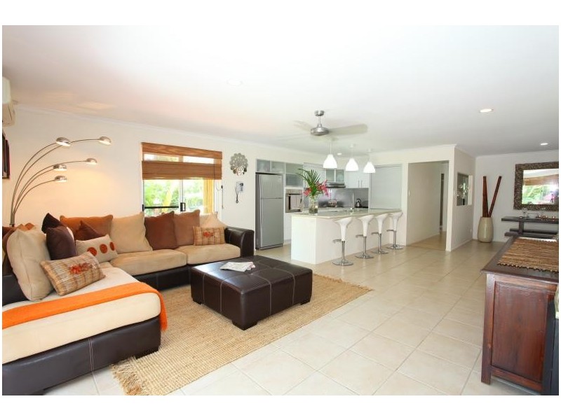 10 Vaucluse Place, Robina QLD 4226