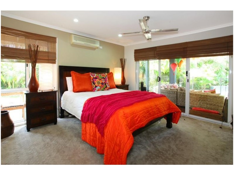 10 Vaucluse Place, Robina QLD 4226