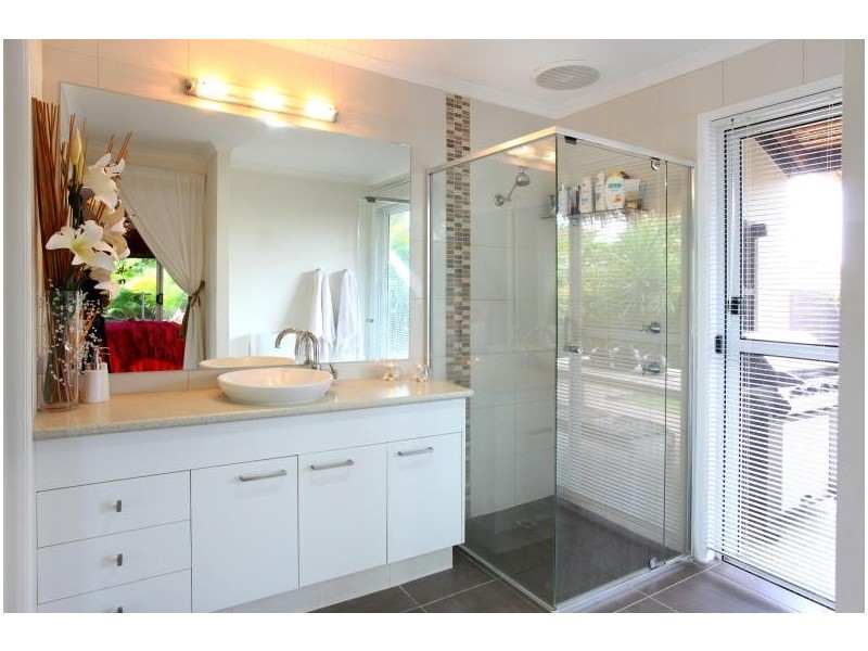 10 Vaucluse Place, Robina QLD 4226