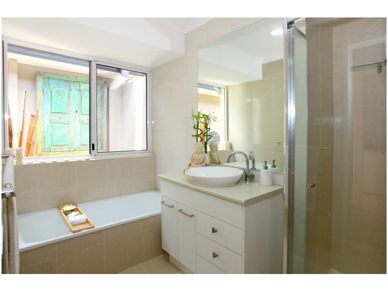 10 Vaucluse Place, Robina QLD 4226