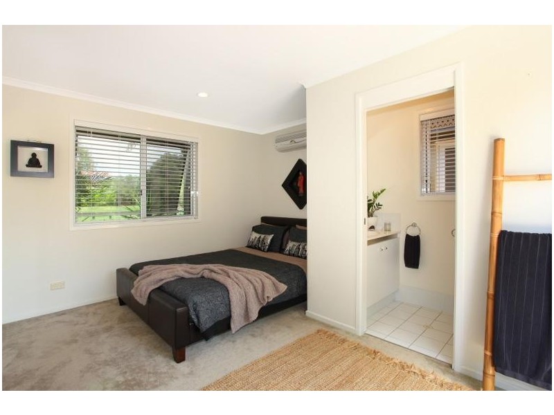 10 Vaucluse Place, Robina QLD 4226