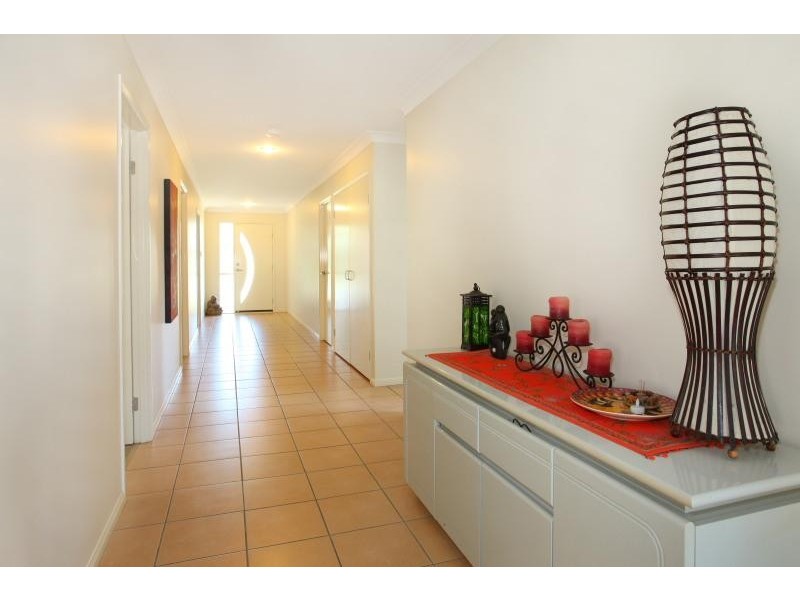 6 Currawong Crescent, Upper Coomera QLD 4209