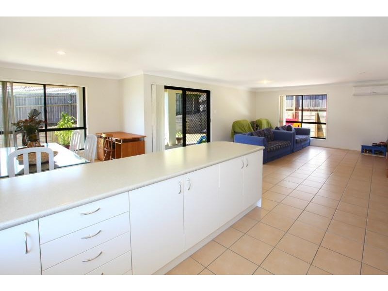 6 Currawong Crescent, Upper Coomera QLD 4209