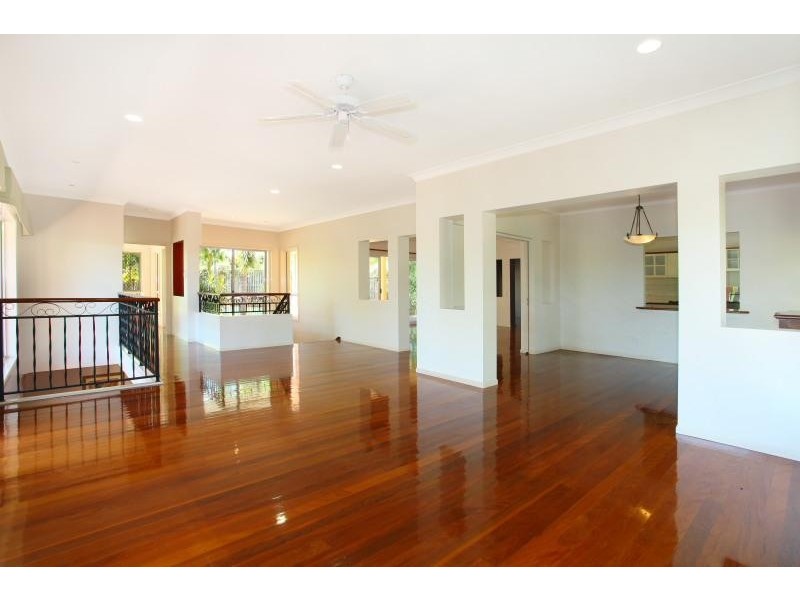 9 Edithvale Court, Robina QLD 4226